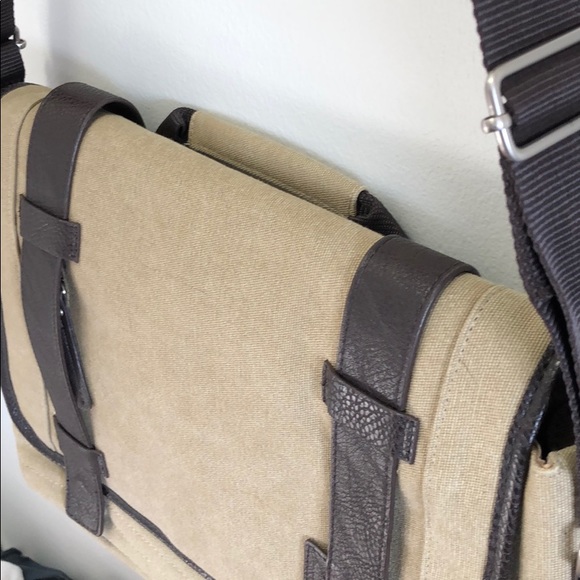 New Without Tags messenger Laptop Bag - Picture 2 of 8